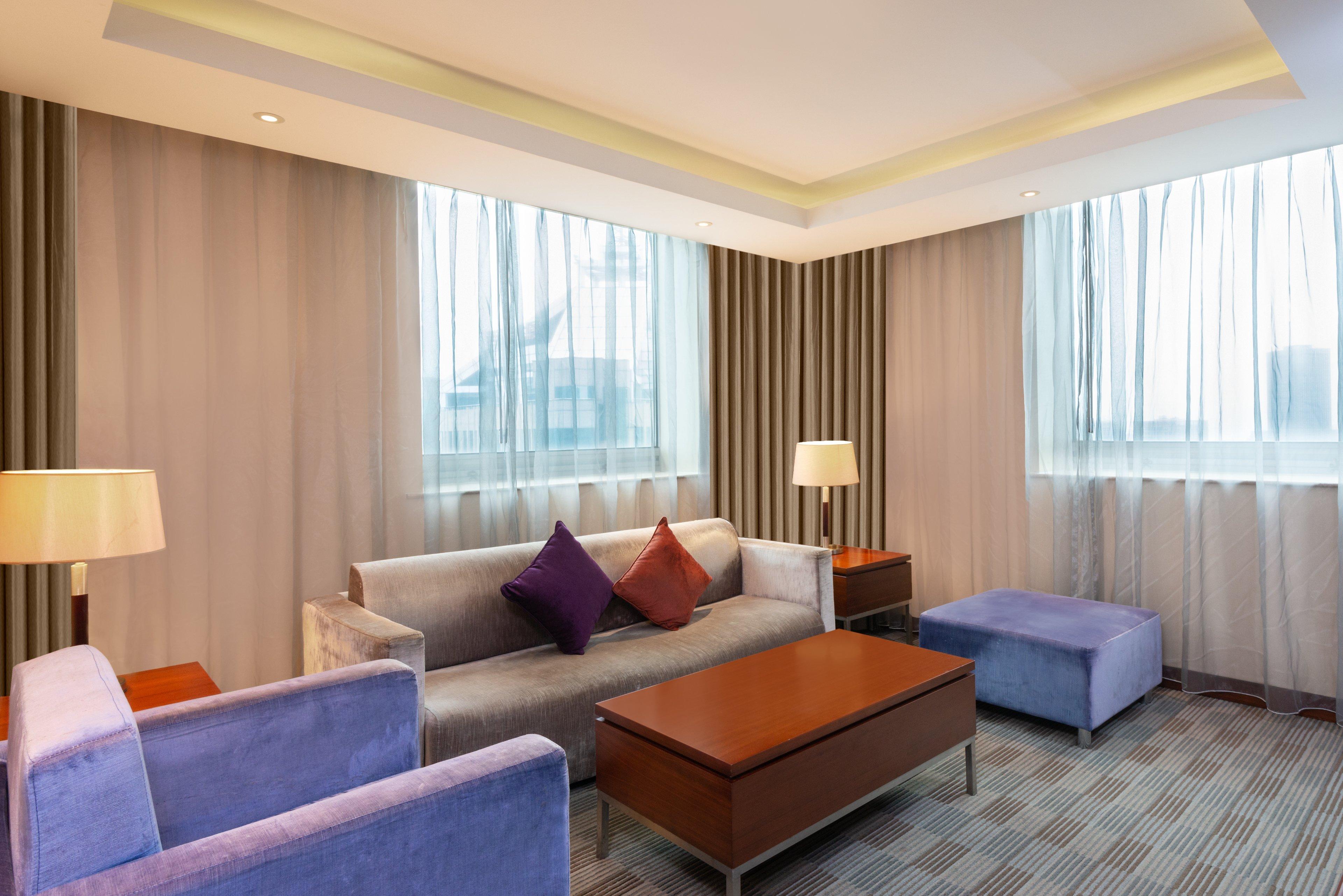 Hotel Pudong By Ihg 4*