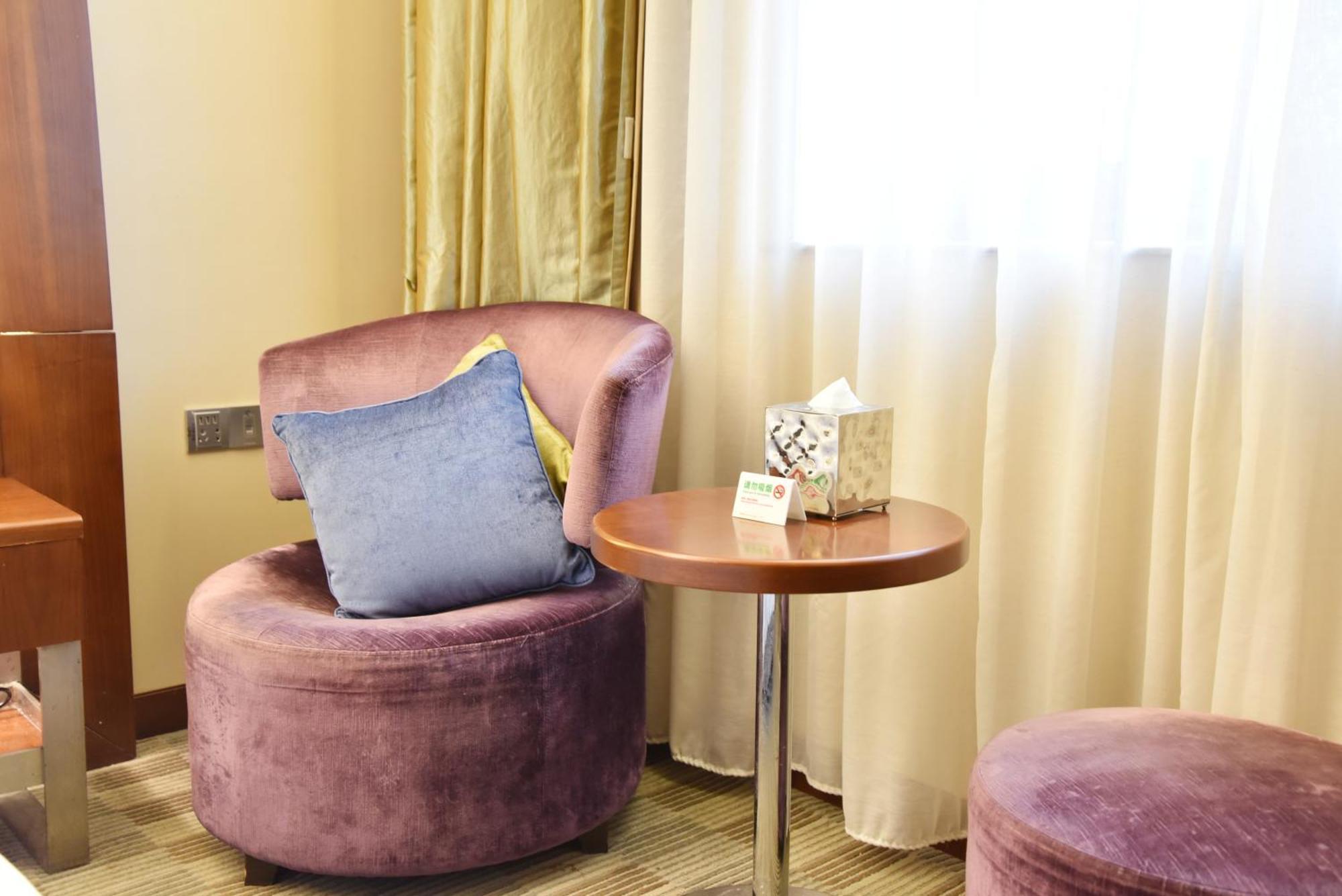 Pudong By Ihg Hotel 4*